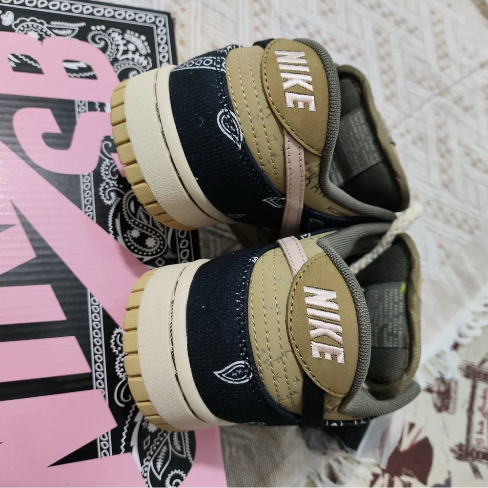 Nike SB Dunk Bandana Pattern Plaid Panel Sneakers - Picture 12 of 12